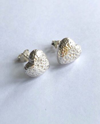 Heart stud earrings