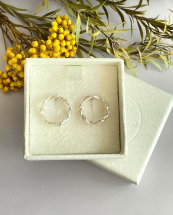 Vine loop studs